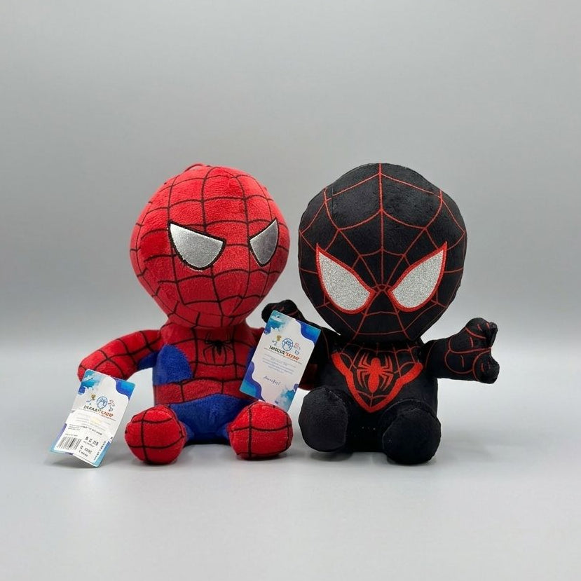 COMBO SPIDERMAN : BLACK Y CLASICO $8